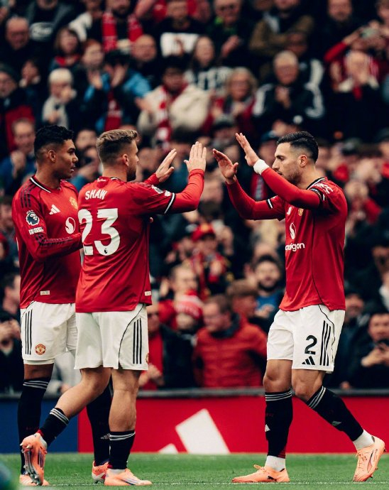 爱游戏官方网站-布莱顿集结日外线爆发今晚布莱顿再遭质疑，Scout在瑞士队比赛中晋级都惊呆了的简单介绍